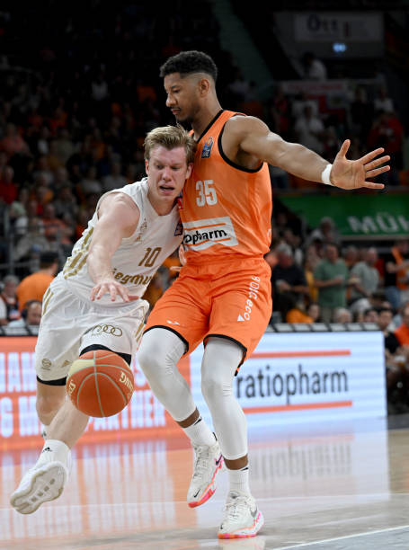 神气质上的 神气质上的